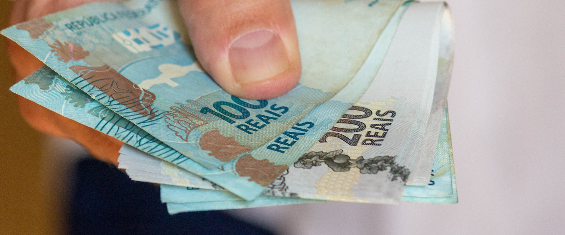 5 dicas práticas para começar 2025 gastando sabiamente
